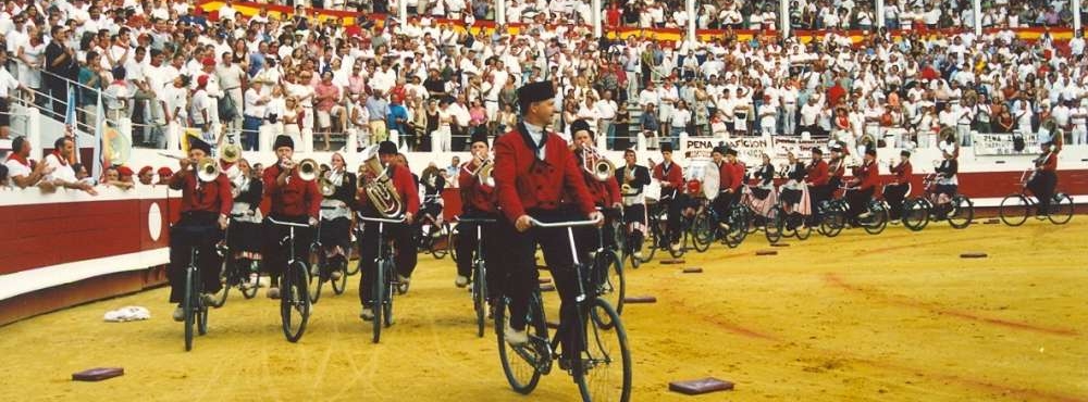 Bicycle Showband Crescendo